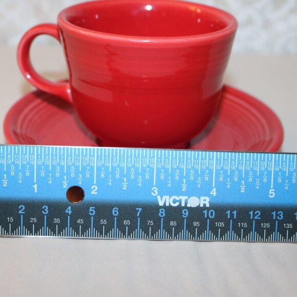 The Fiesta ware Homer Laughlin Scarlette red saucer and cup set - Picture 7 of 8